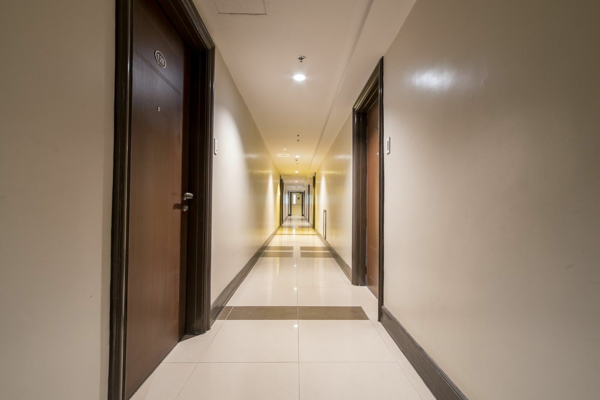 Zen Home Forbeswood Parklane Bgc Тагиг Экстерьер фото